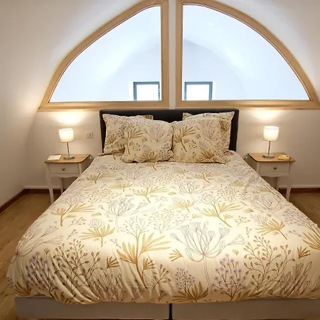 La Lauze De Marijoulet 2/4 Personnes Holiday home *